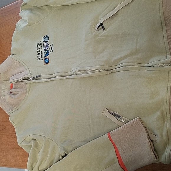 beretta Jackets & Blazers - Beretta tan Med full zip sweatshirt with 2 zippered pockets